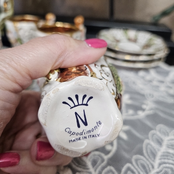 Vintage 1930s/40s porcelain Capodimonte coffee set .Made in Italy, Rare exquisit - Picture 8 of 17